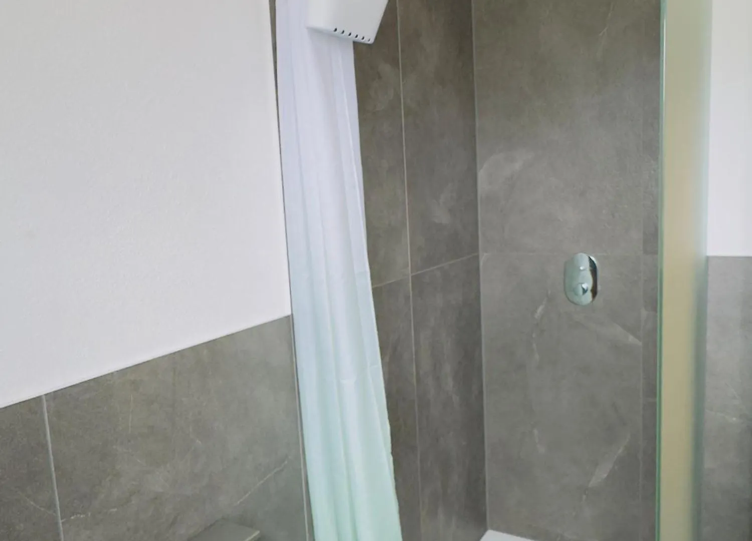 Ferienwohnung Adelsried 2 公寓